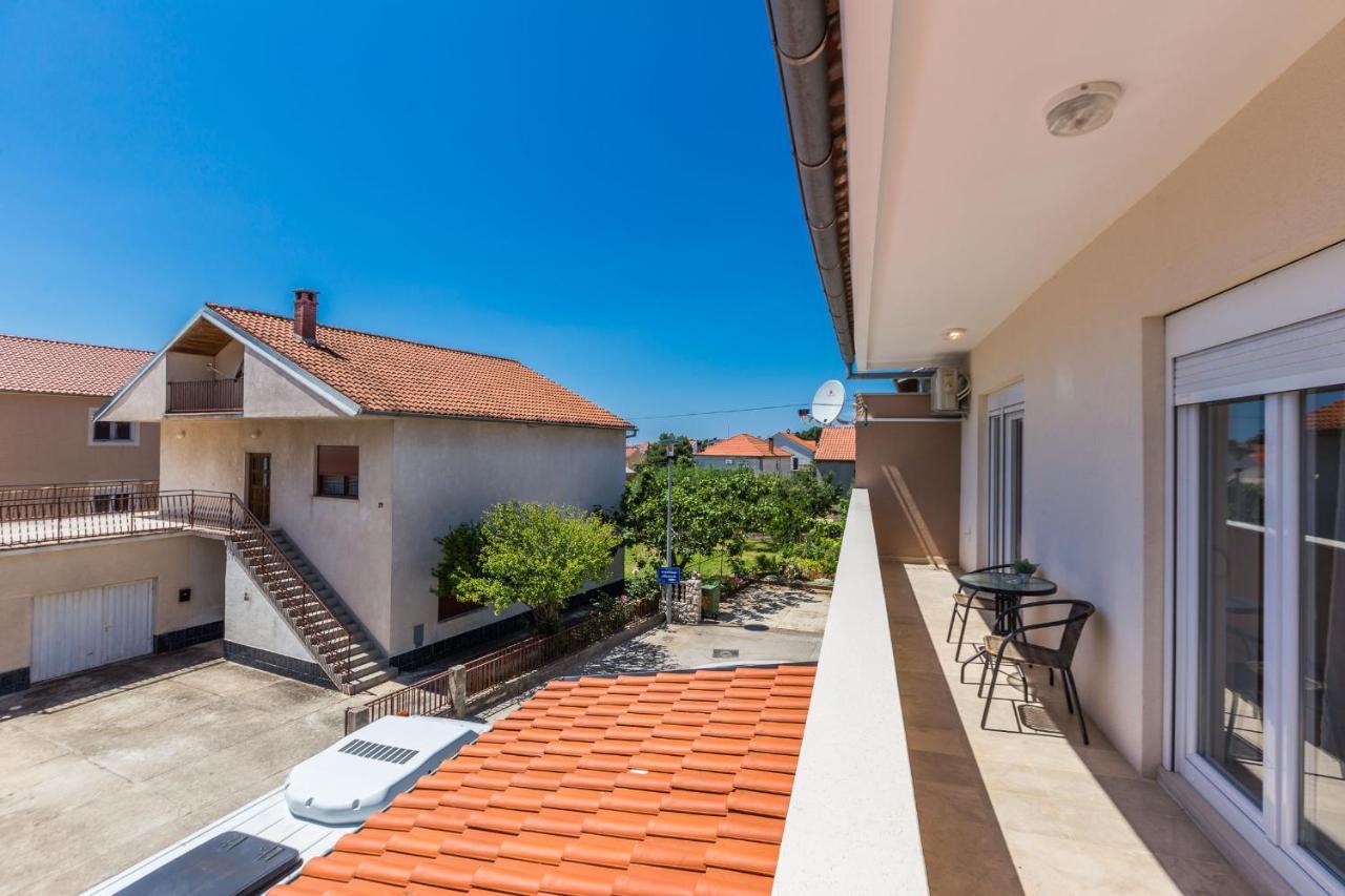 2Sis 2 Apartments Zadar Cameră foto