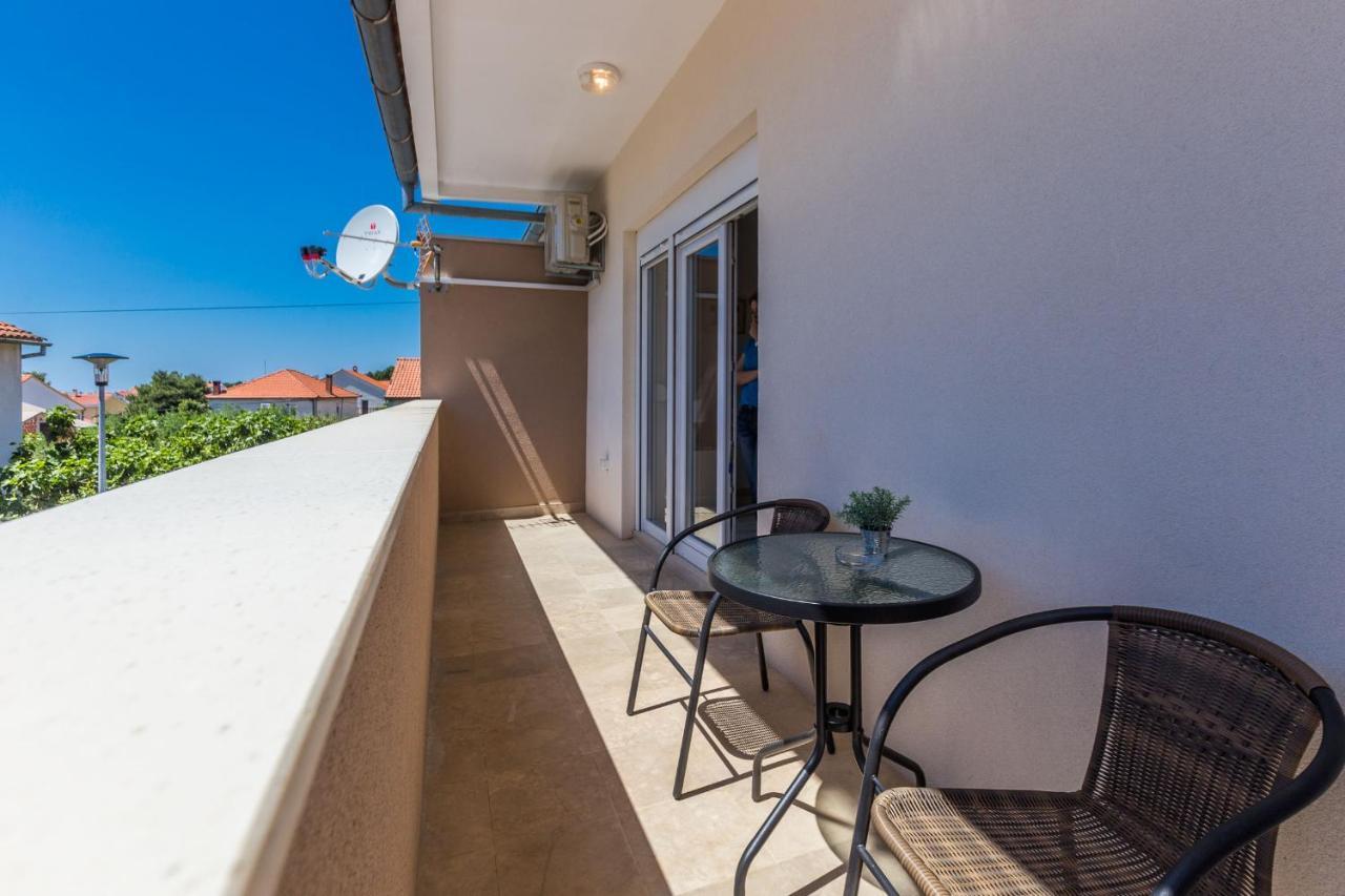 2Sis 2 Apartments Zadar Cameră foto